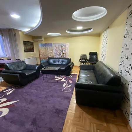 ホステル Hakuna Matata スコピエ