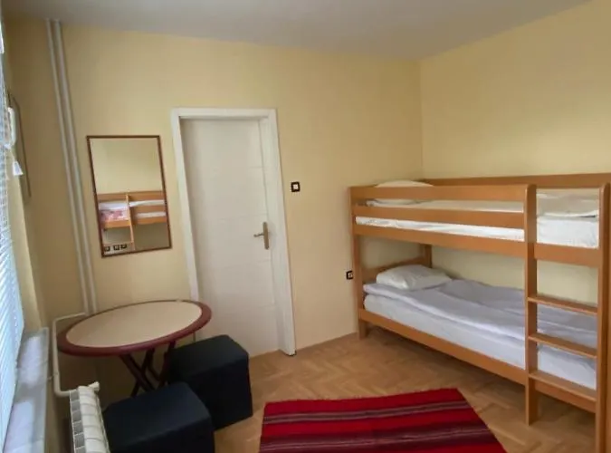 Hakuna Matata Hostel *